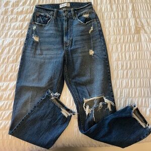 Abercrombie & Fitch Curve Love Ankle Straight  High Waist Sz 26/2 distressed